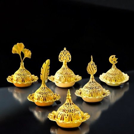 صحن مبخرة مع غطاء ذهبي